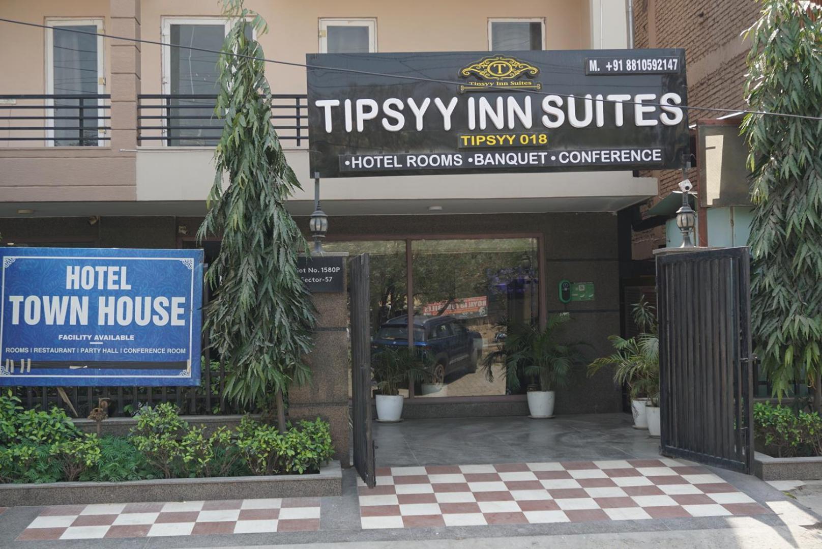 Tipsyy Inn 018 Гургаон Экстерьер фото